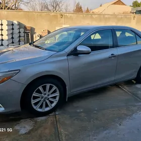 Toyota Camry 2015