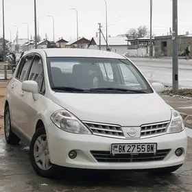 Nissan Versa 2010