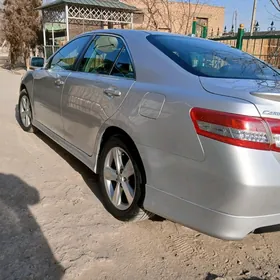 Toyota Camry 2011