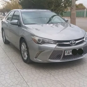 Toyota Camry 2017