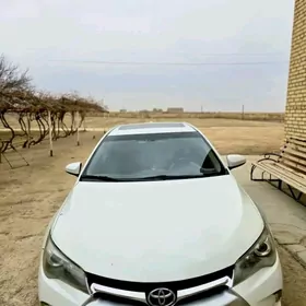 Toyota Camry 2015