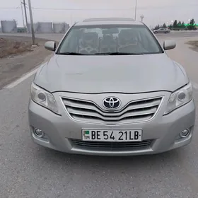 Toyota Camry 2011