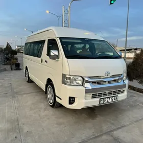 Toyota Hiace 2017