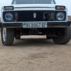 Lada Niva 1988