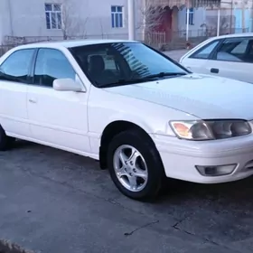 Toyota Camry 2000