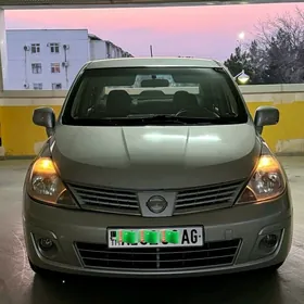 Nissan Versa 2009