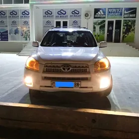 Toyota RAV4 2012