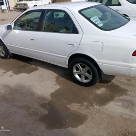 Toyota Camry 1999