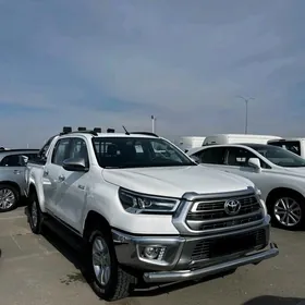 Toyota Hilux 2021