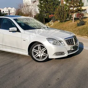 Mercedes-Benz E350 2011