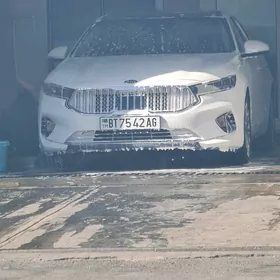 Kia Cadenza 2020