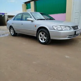 Toyota Camry 2000