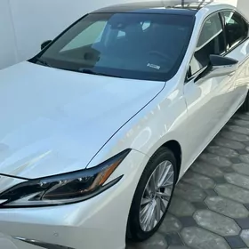 Lexus ES 350 2019