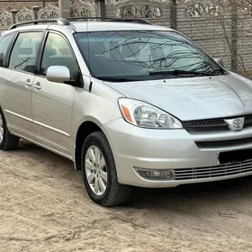 Toyota Sienna 2005