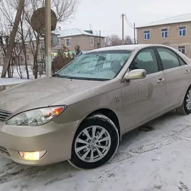 Toyota Camry 2004