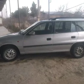 Opel Astra 1998