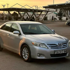 Toyota Camry 2011