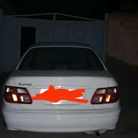 Nissan Sunny 2001