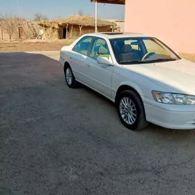 Toyota Camry 2000