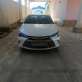 Toyota Camry 2015