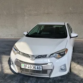 Toyota Corolla 2015