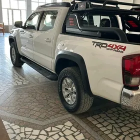 Toyota Tacoma 2018