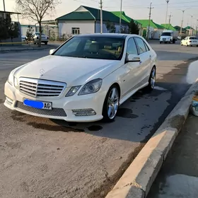 Mercedes-Benz E350 2010