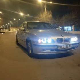 BMW E39 2002