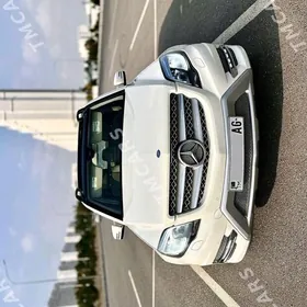 Mercedes-Benz GLK 350 2011