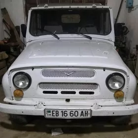 UAZ 469 2000