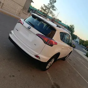 Toyota RAV4 2018