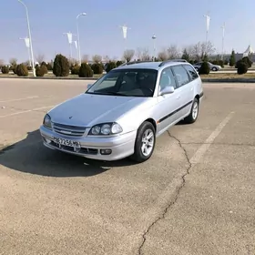 Toyota Avensis 1998