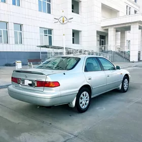 Toyota Camry 2001