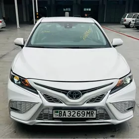 Toyota Camry 2022