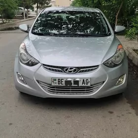 Hyundai Elantra 2011