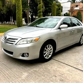 Toyota Camry 2010