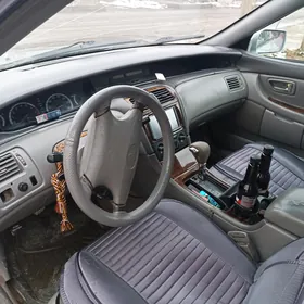 Toyota Avalon 2001