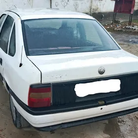 Opel Vectra 1990