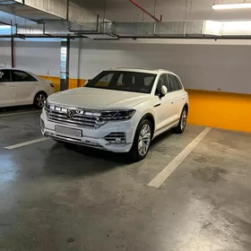 Volkswagen Touareg 2021