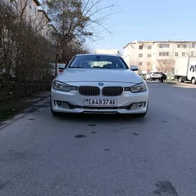 BMW F30 2013