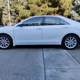 Toyota Camry 2011