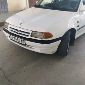 Opel Antara 1992