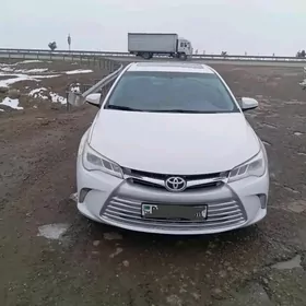 Toyota Camry 2015