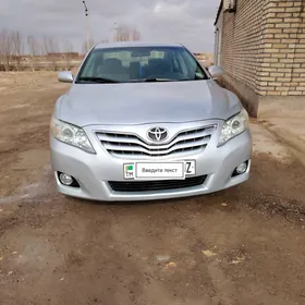 Toyota Camry 2010