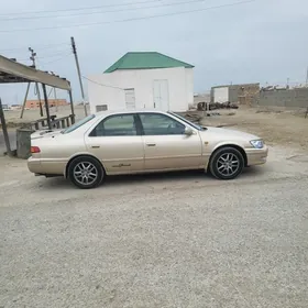 Toyota Camry 1998