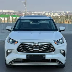 Toyota Highlander 2022