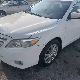 Toyota Camry 2011