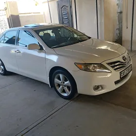 Toyota Camry 2010