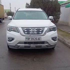 Nissan Pathfinder 2019