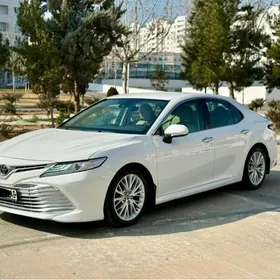 Toyota Camry 2018